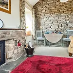 Borrowdale * Brough (Cumbria)